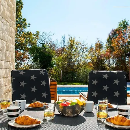 House Topid Villa