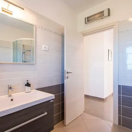 House Topid Villa