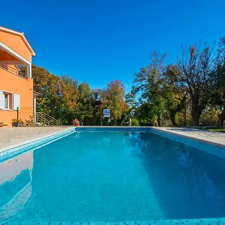 House Topid Вилла Лабин